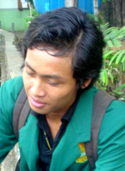 Ketua Departemen Kesejahteraan Mahasiswa: Muhammad Khaerudin Triana